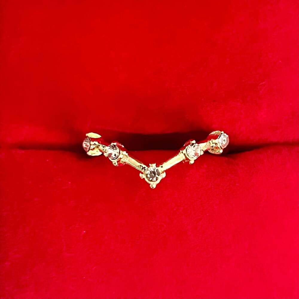 Gold V-Shape 5-Stone CZ Titanium Steel Gold Band Size 6
